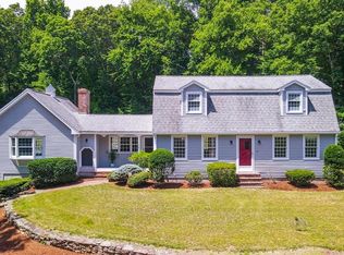 176 Ash St, Hopkinton, MA 01748