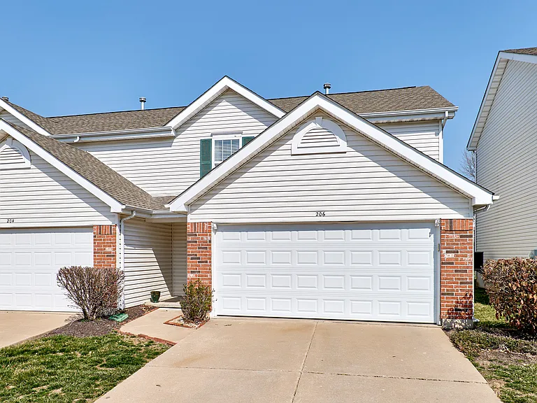 206 Waterside Crossing Ct — Photo 2