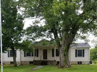4293 Sycamore Rd, Greenbrier, TN 37073