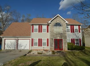 1124 Misty Meadows Ln, Hampton, GA 30228