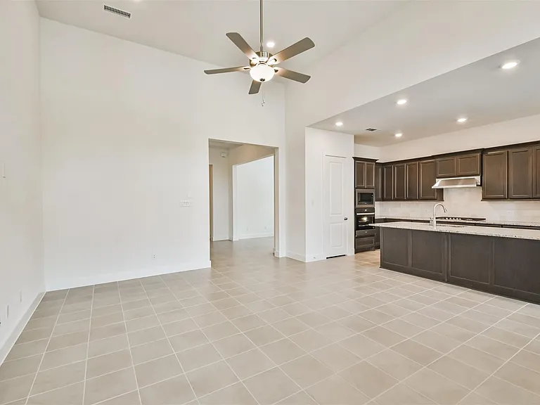 7216 Stillmeadow Grove Dr — Photo 8