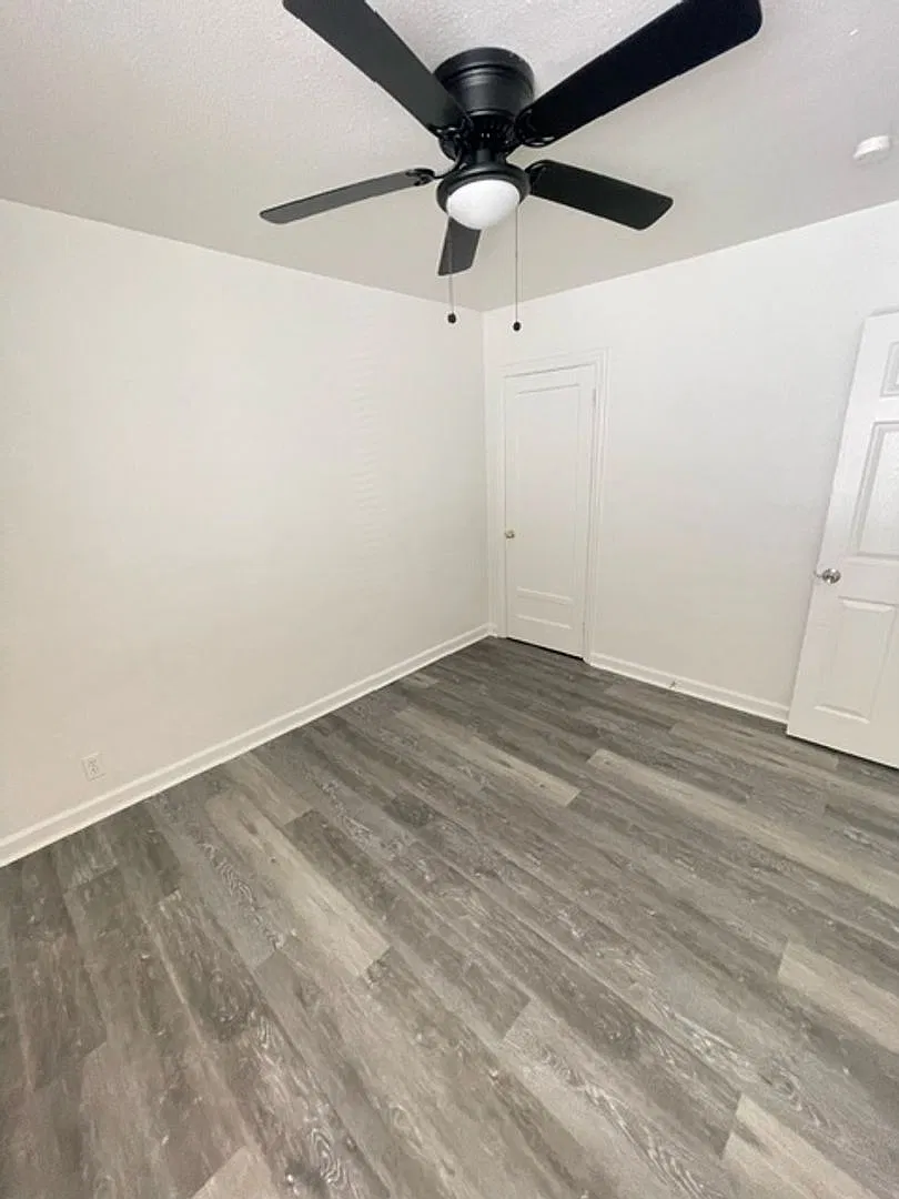 975 Wilson Avenue Unit A — Photo 2