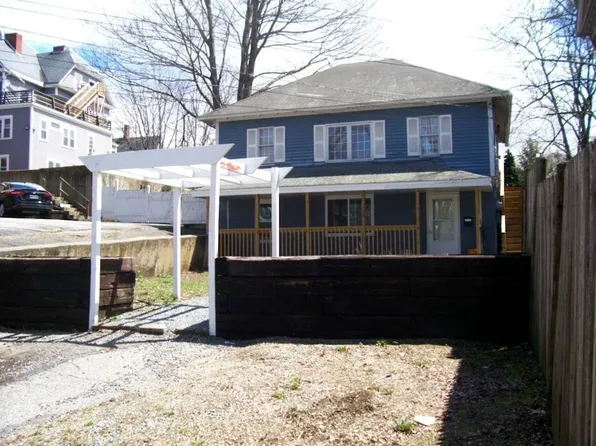 67 Moore St, Haverhill, MA 01830