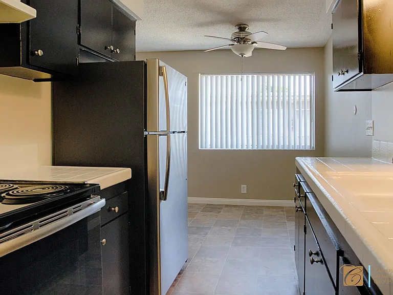 3940 Oregon St. — Photo 3