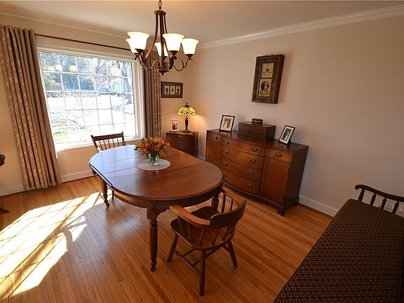5th image of 313 Birdsall Pkwy
