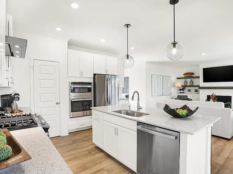 459 Breakwater Dr — Photo 4