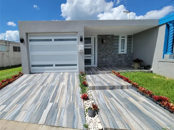 7 Trinitarias #C-12, Dorado, PR 00646