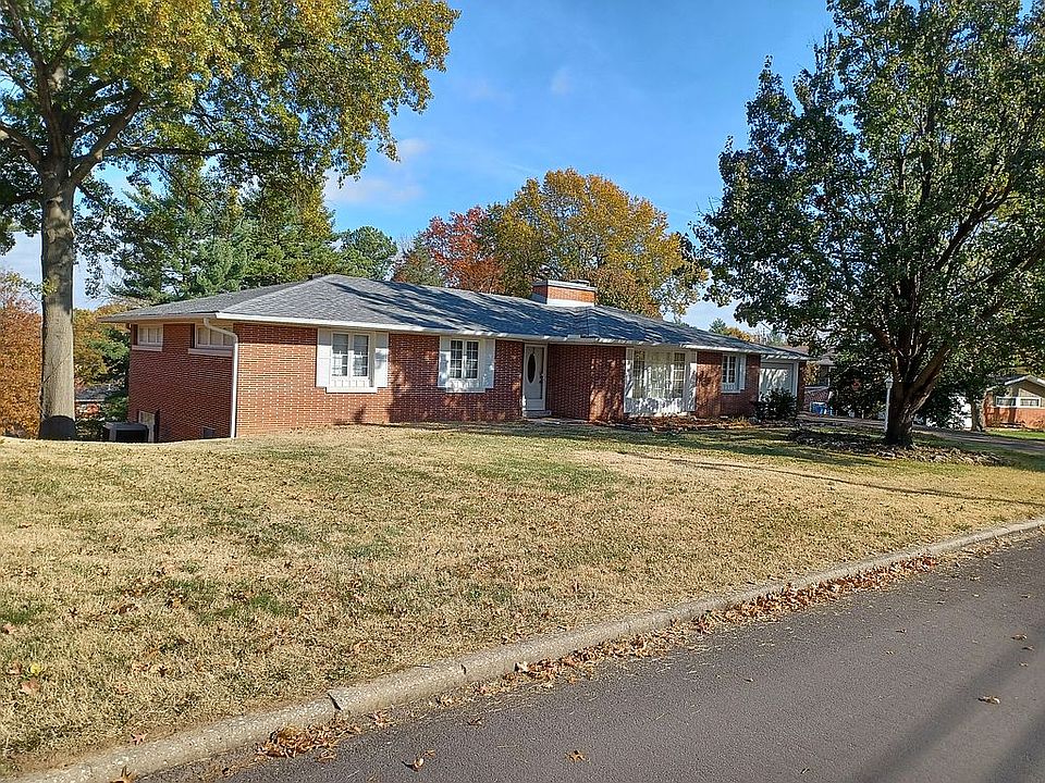 1st image of 2404 Hillsdale Dr