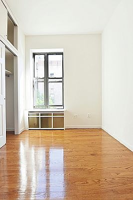 5th image of 253 W 91st St #3C