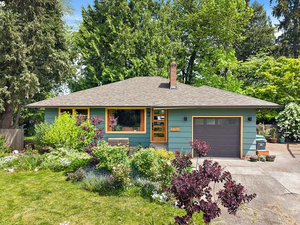 4755 SE Washington Pl, Milwaukie, OR 97222