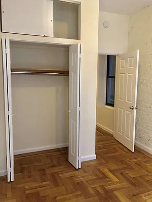 Rented by Mogul Real Estate Services | media 7