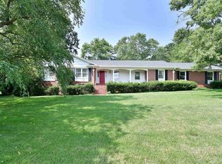 16 Cape Charles Dr, Greenville, SC 29615