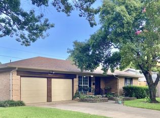 2424 Livenshire Dr, Garland, TX 75041