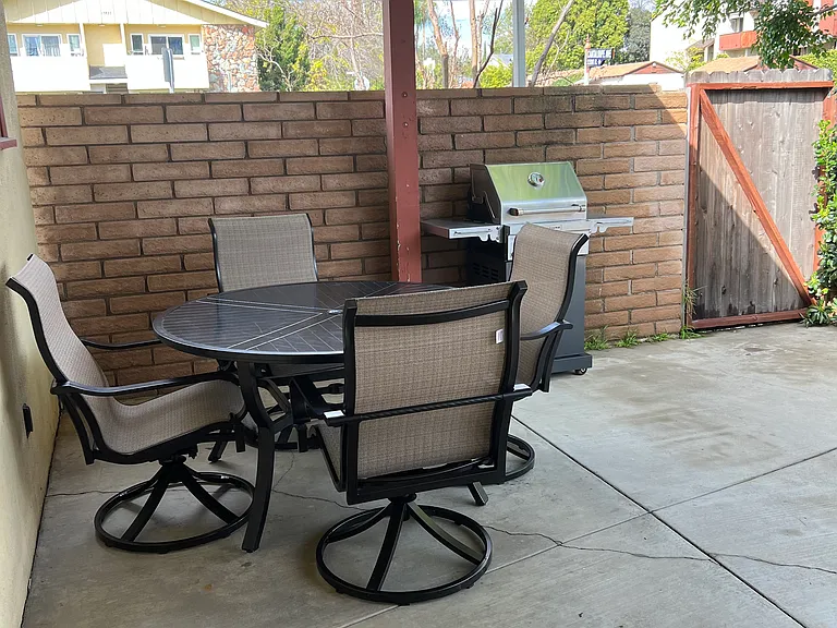 13830 Burbank Blvd #A — Photo 24