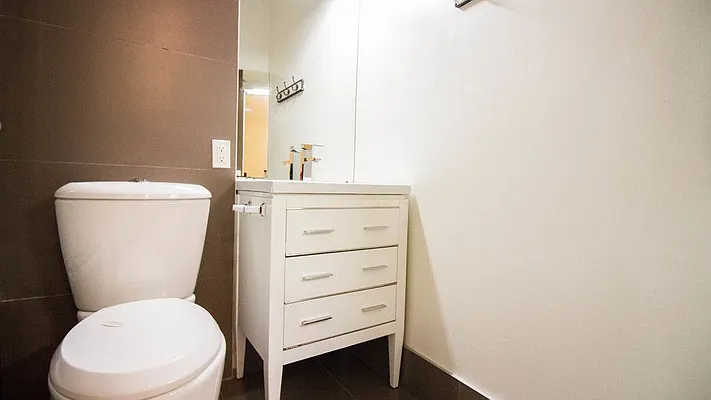 Rented by Nooklyn NYC LLC | media 61