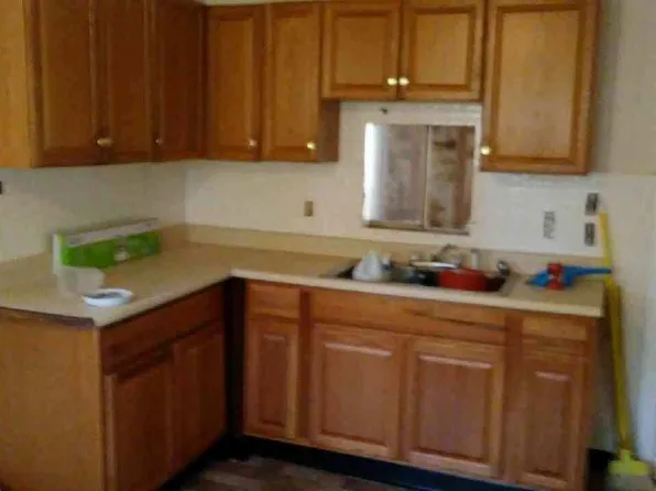 3782 E 57th St, Cleveland, OH 44105