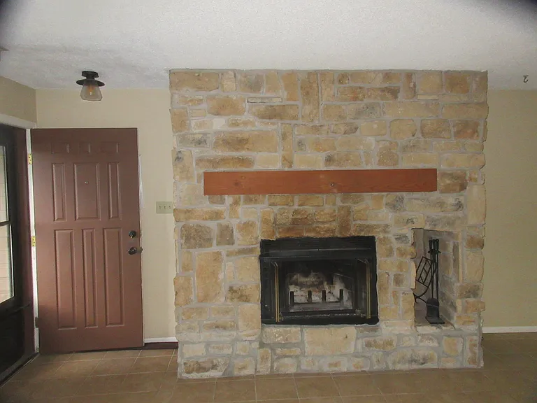 1017 Moorings Dr — Photo 10