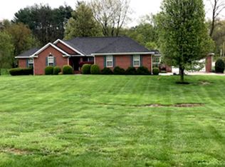 2 Taritori Ln, Fairfield, IL 62837