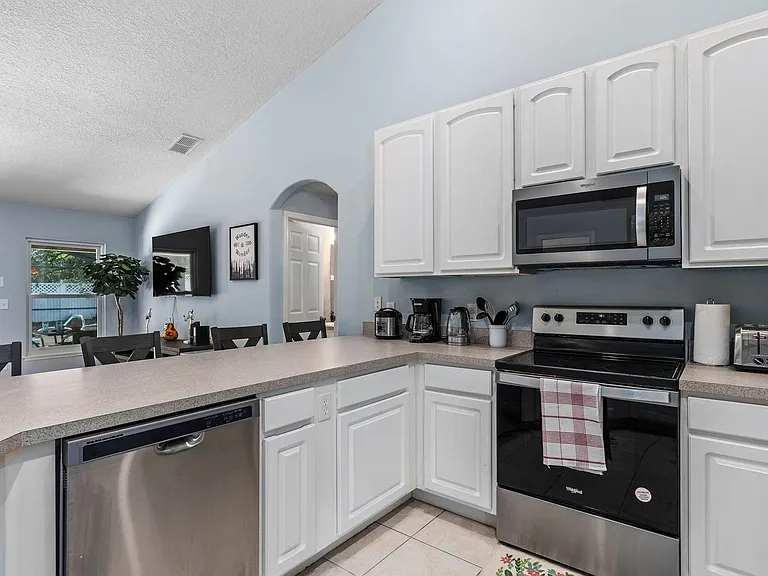 1030 Coventry Rd — Photo 10