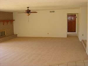 3rd image of 3138 W Anderson Dr