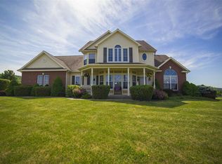 4 Windfield Ln, Troy, NY 12180