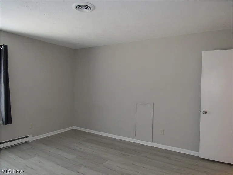 7155 Auburn Rd — Photo 17