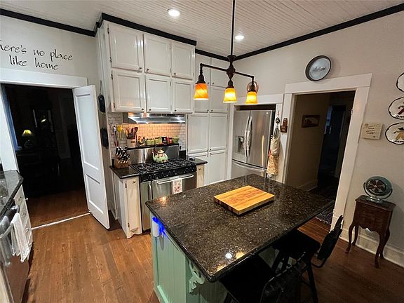 4th image of 1009 N Beatty Avenue
