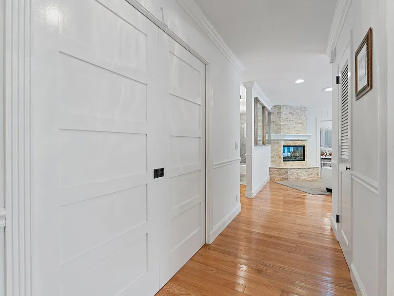 460 Sunrise Way — Photo 13
