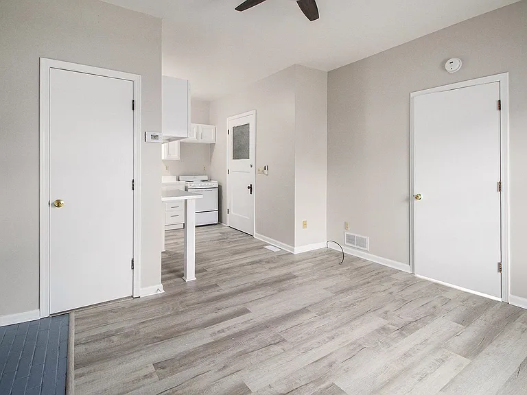 940 W Lovell St #1 — Photo 4