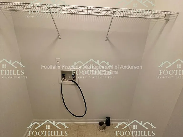 103 Ashton Ln — Photo 9