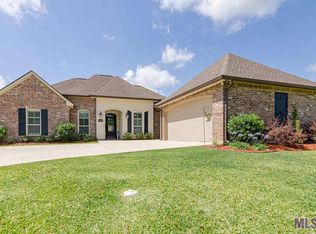 12470 Three Lakes Dr, Walker, LA 70785