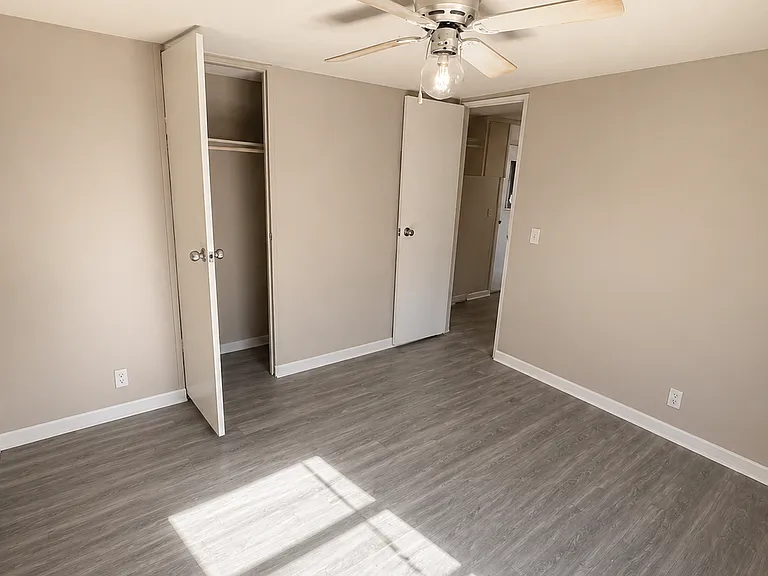 110 Deborah Dr — Photo 17