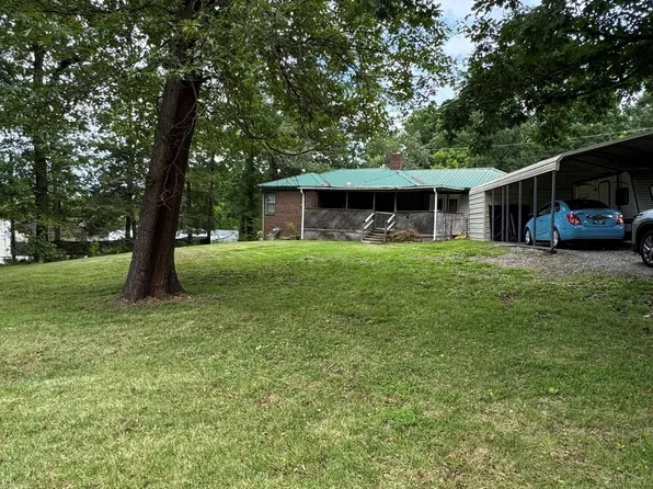 504 Akers St, Maryville, TN 37804