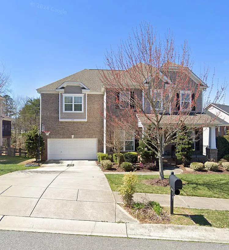 5 bed, 3800 sqft, $3,450 — Photo 1
