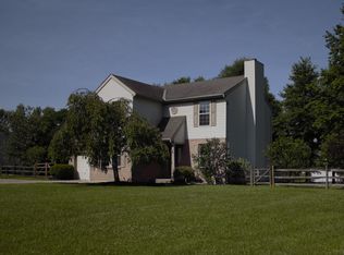1422 Elrond Dr, Amelia, OH 45102