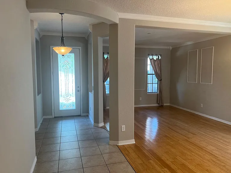 9821 Old Patina Way — Photo 2