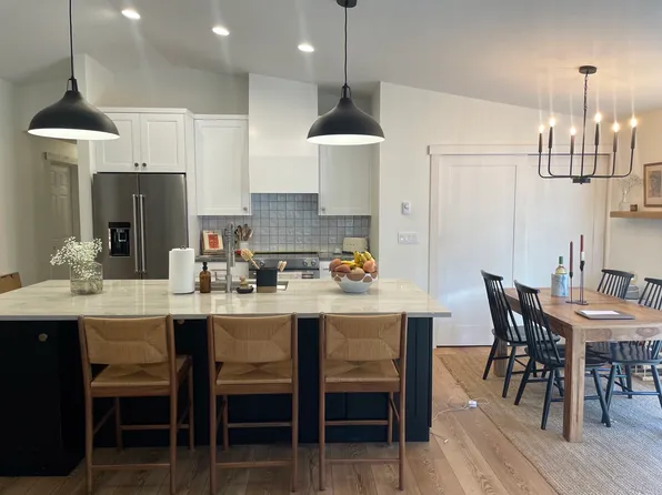 60215 Agate Rd, Bend, OR 97702