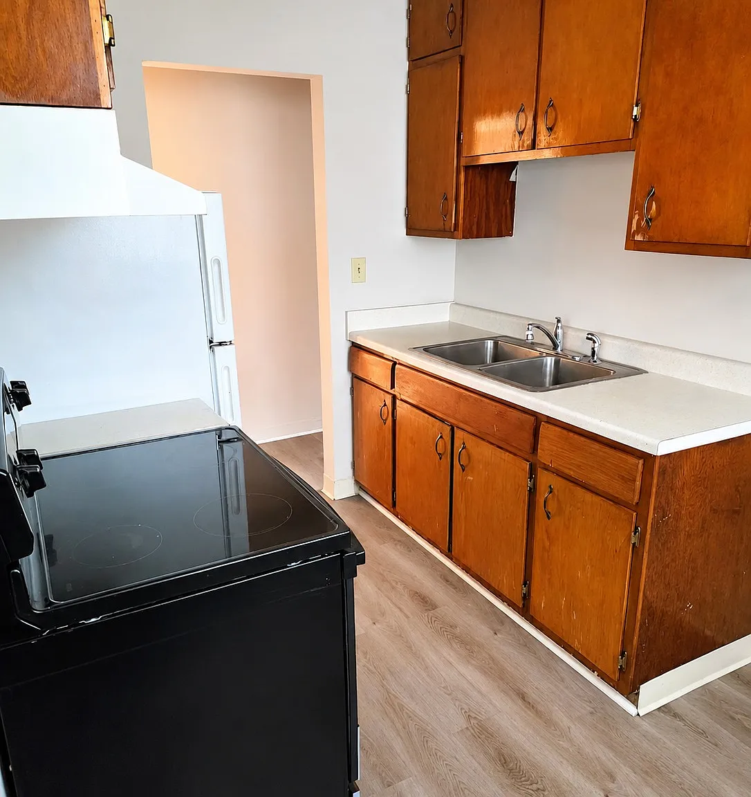 2 bed, 750 sqft, $1,300 — Photo 3
