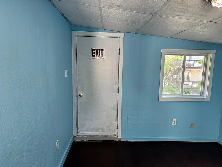 28 Seavey St #4 — Photo 20