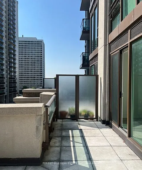 310 Tweedsmuir Ave #405 — Photo 8
