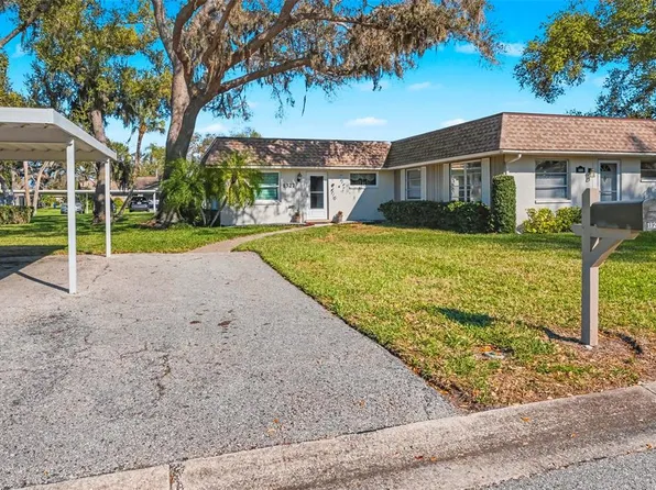 1327 Glendale Cir W #218, Sarasota, FL 34232