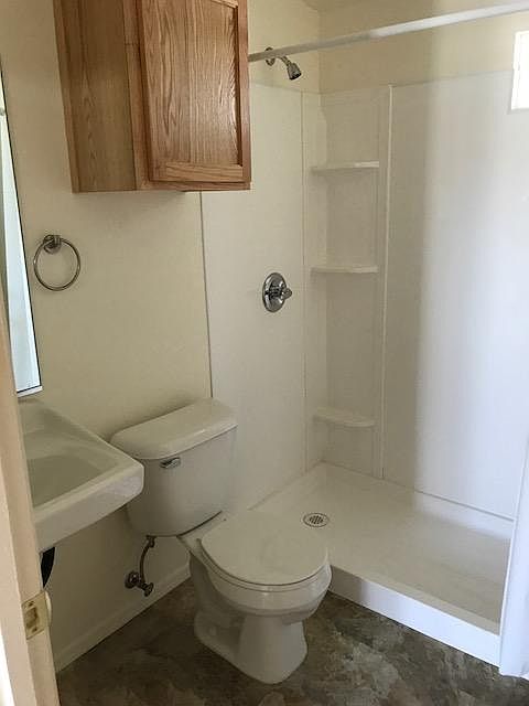 2nd image of 2555 W 4th St APT 8