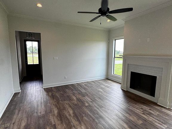 3rd image of 108 Provincetown Ln