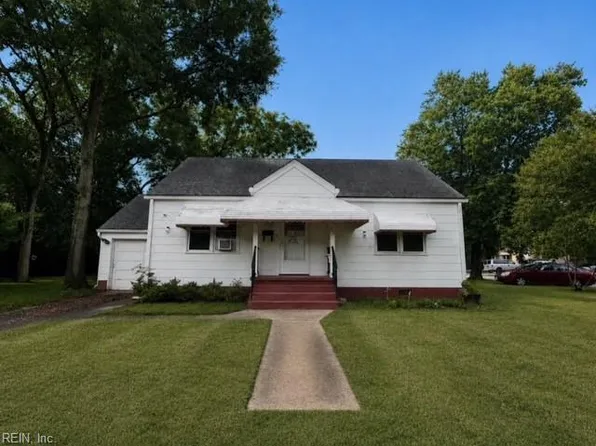 4111 Hamilton St, Chesapeake, VA 23324