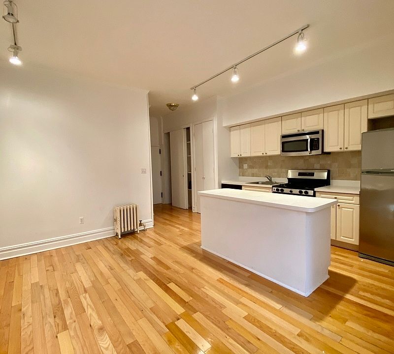 1st image of 543 E 6th St APT 1R