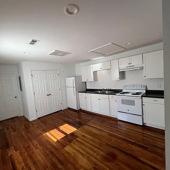 205B Mitchell Ave — Photo 6