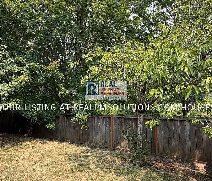 1851 SE Centurion Way — Photo 5
