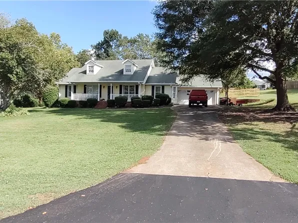 362 Green Hill Dr, Anderson, SC 29621