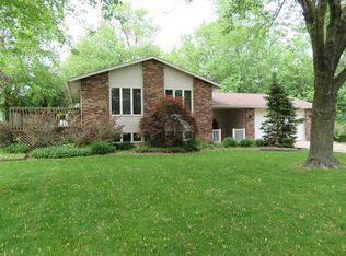 206 Hilltop St, Colona, IL 61241