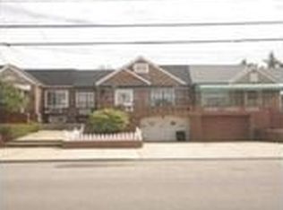 5369 62nd St, Maspeth, NY